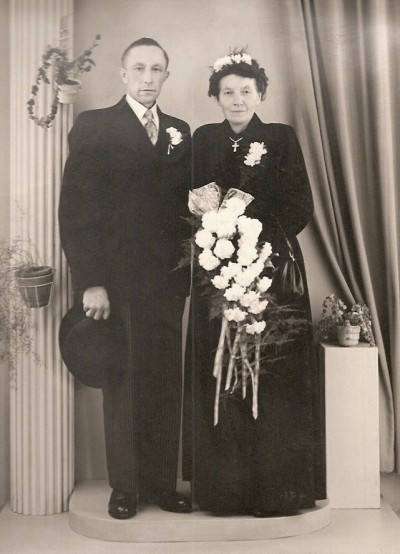 79 Bernard Groeneveld (Meier) en Hanna Haamberg (oude Stokke) Lattrop 1953