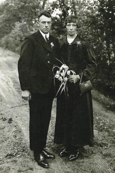 9 Bernard Wassink (Breklenkamp) en Marie Bodde (Maseland) Tilligte 1936