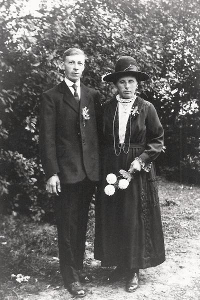 30 Gerard Meijners (Waterkuper) en  Hanna Hulsmeijers (Dekker) Breklenkamp 1928