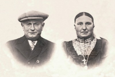 Gerhardus (Gradus) Scholte Lubberink (1869-1953) en Maria (Marie) Roelofs (1869-1949) op 'Lubberman' Lattrop ca. 1928