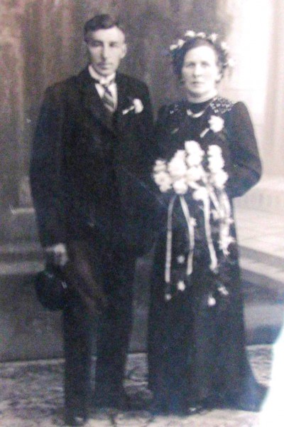 Gradus Johannes Hassink (1896-1971) en Maria Geertruida Tijhuis (1912-1990) op Klinge Noord Deurningen