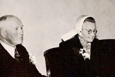 Hein en Hanna Timmerhuis (Zegelvoort) Lattrop (Foto Nijverdal 06-07-1955)