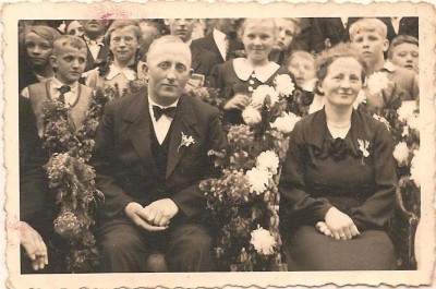 Jan Molendijk (Brookman) en Wilhelmina Hinkel (Wilsum) op Brookman Breklenkamp (25 jr huwelijk)