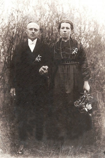 Trouwfoto  Gradus Joannes ten Brink en  Berendina Maria Groeneveld   (Oude Kienhuis)  Tilligte 1926